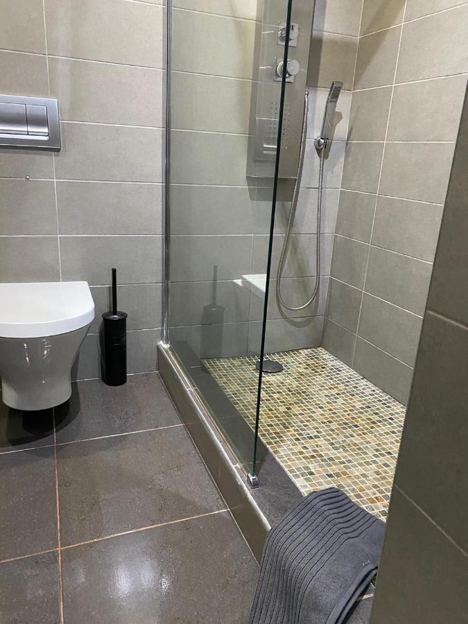 Deluxe Apartment In Albufeira Old Town, 200M Walk To Beach, Pool Parking Εξωτερικό φωτογραφία